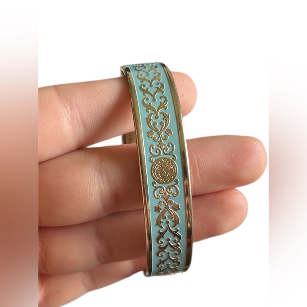 Elegant Vintage Costume Jewelry Timeless Pieces Necklaces Bracelets Brooches Etc - Picture 9 of 11